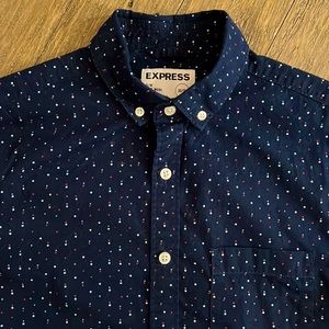 Men’s express short sleeve dress shirt. Soft wash